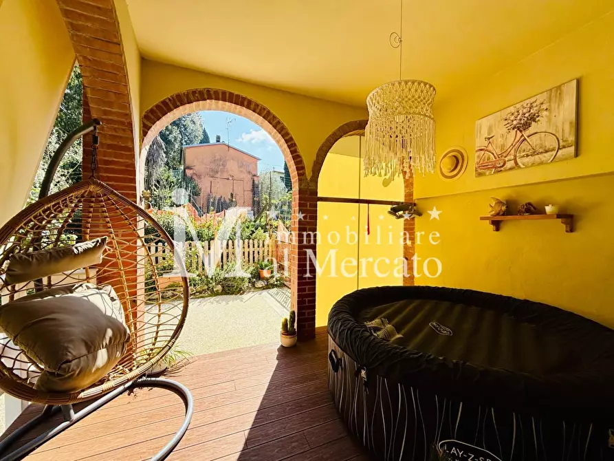 Immagine 15 di Rustico / casale in vendita  a Camaiore