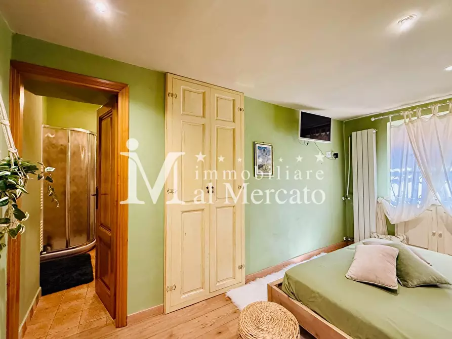 Immagine 44 di Rustico / casale in vendita  a Camaiore