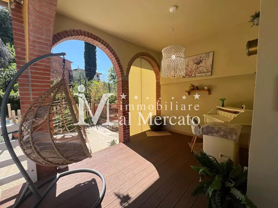 Immagine 60 di Rustico / casale in vendita  a Camaiore