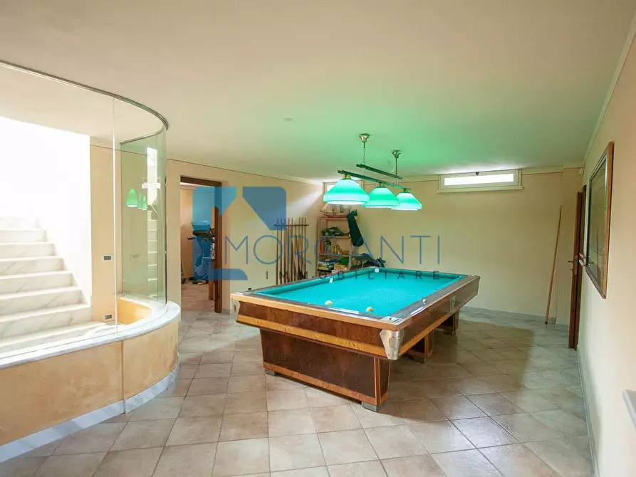 Immagine 21 di Villa in vendita  a Pietrasanta