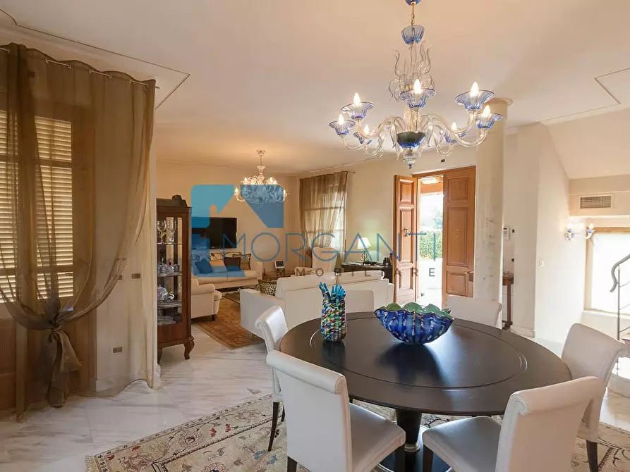 Immagine 10 di Villa in vendita  a Pietrasanta