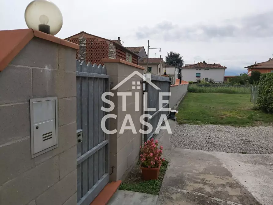 Immagine 2 di Casa indipendente in vendita  a Capannori