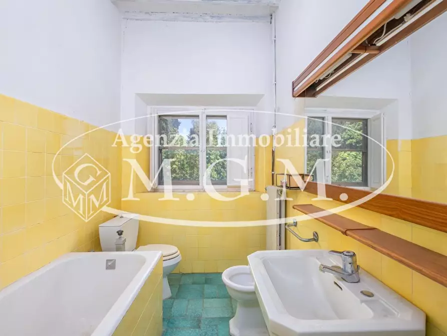 Immagine 42 di Villa in vendita  a Buti