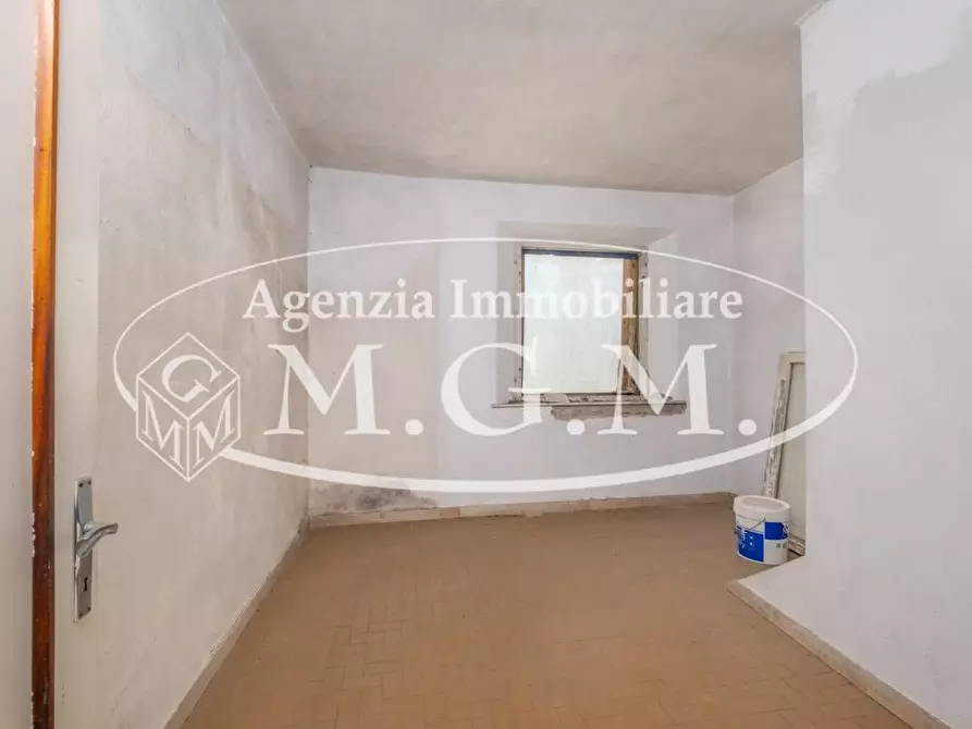 Immagine 52 di Villa in vendita  a Buti
