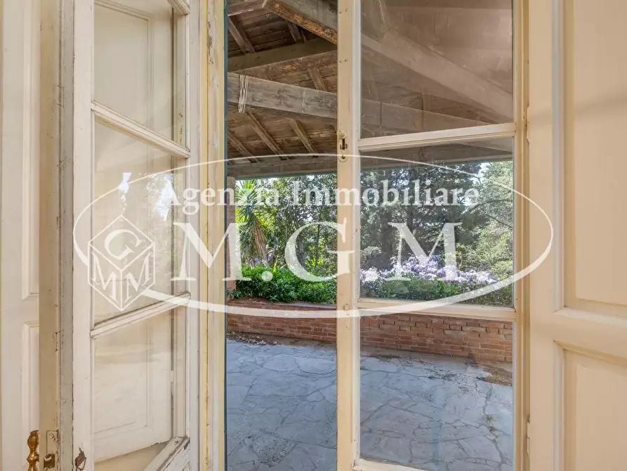 Immagine 29 di Villa in vendita  a Buti