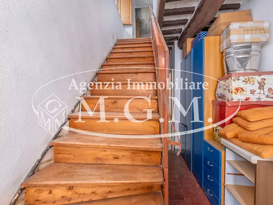 Immagine 50 di Villa in vendita  a Buti