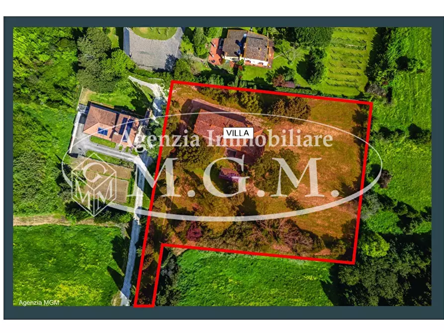 Immagine 58 di Villa in vendita  a Buti