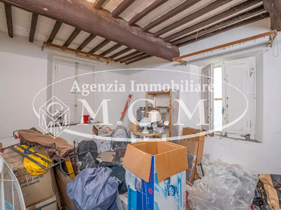 Immagine 48 di Villa in vendita  a Buti