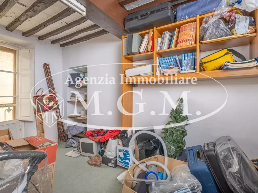 Immagine 47 di Villa in vendita  a Buti