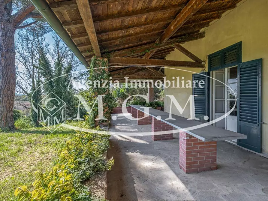 Immagine 31 di Villa in vendita  a Buti