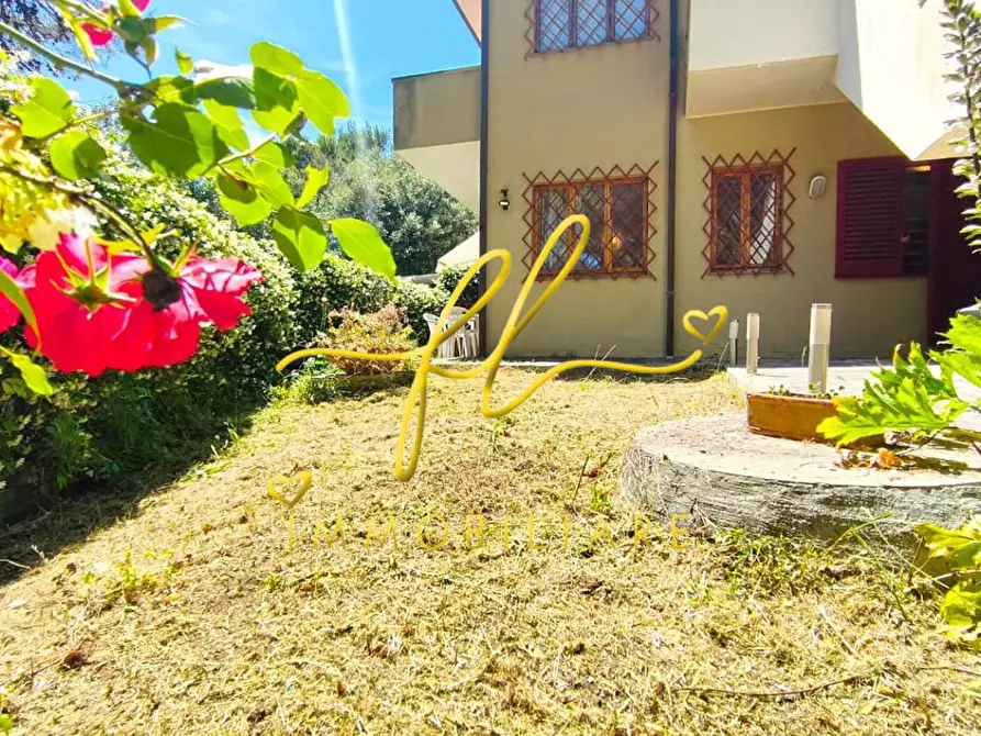 Immagine 21 di Appartamento in vendita  a Rosignano Marittimo