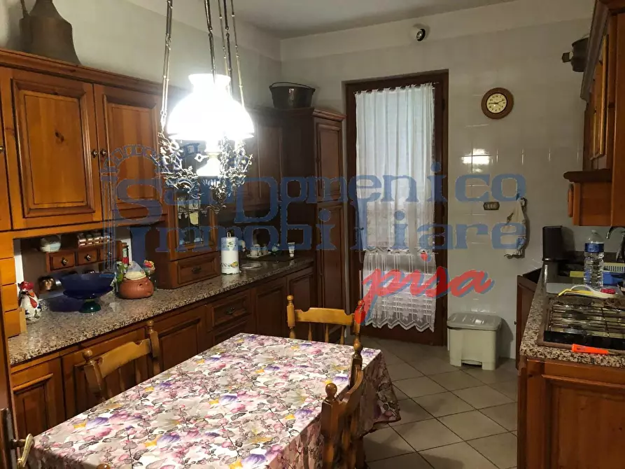 Immagine 9 di Villa in vendita  a San Giuliano Terme