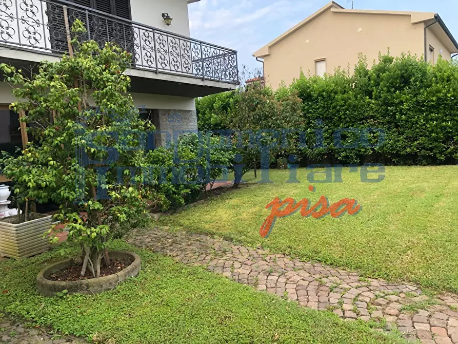 Immagine 4 di Villa in vendita  a San Giuliano Terme