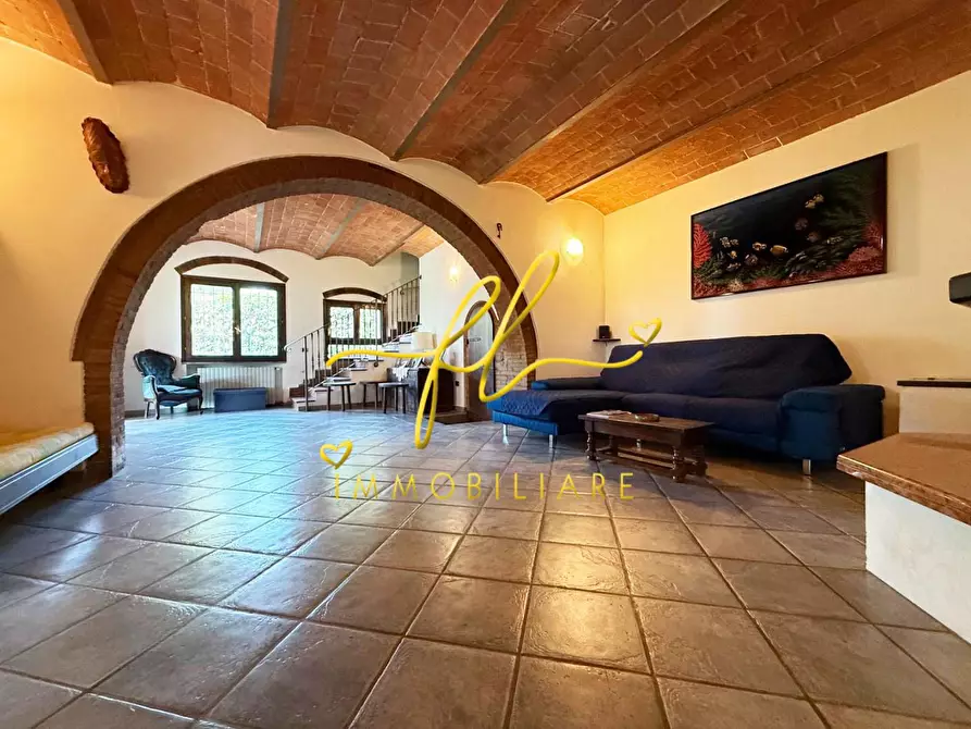 Immagine 10 di Casa colonica in vendita  a Cecina