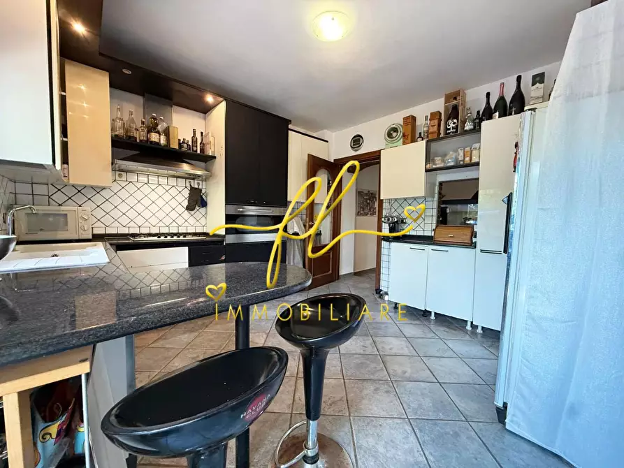 Immagine 14 di Casa colonica in vendita  a Cecina