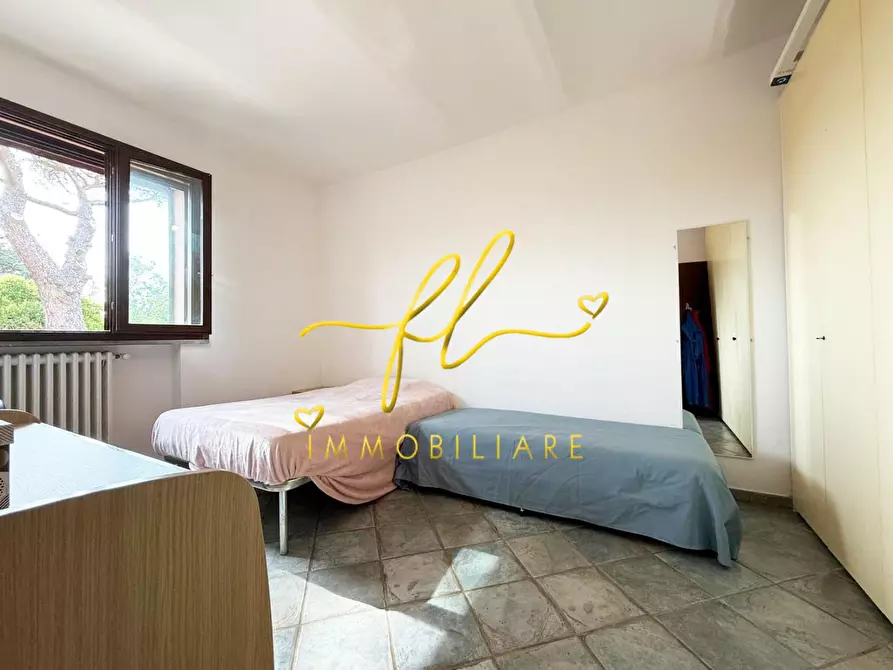 Immagine 31 di Casa colonica in vendita  a Cecina