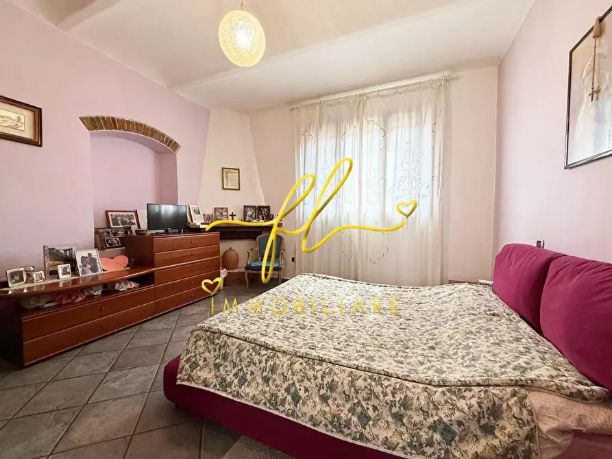 Immagine 28 di Casa colonica in vendita  a Cecina