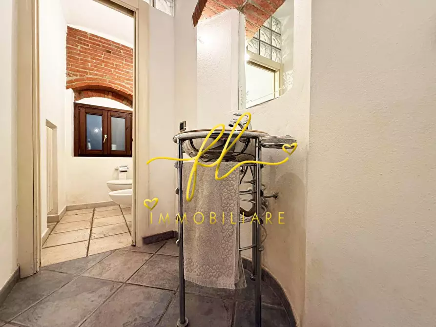 Immagine 23 di Casa colonica in vendita  a Cecina