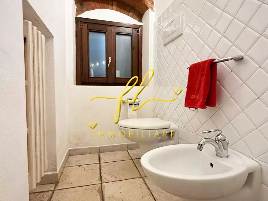 Immagine 25 di Casa colonica in vendita  a Cecina