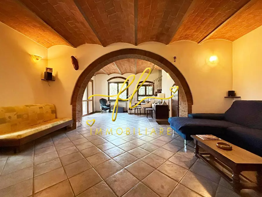 Immagine 9 di Casa colonica in vendita  a Cecina