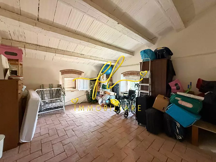 Immagine 54 di Casa colonica in vendita  a Cecina