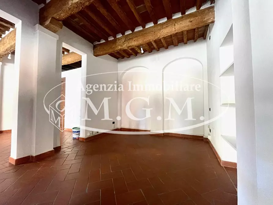 Immagine 3 di Locale commerciale in affitto  a Cascina