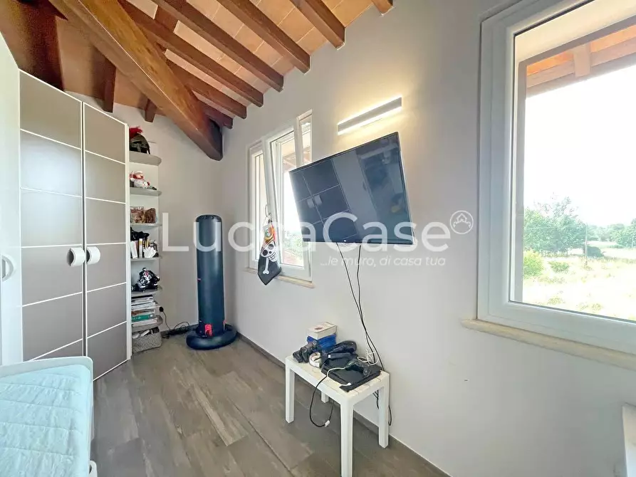 Immagine 32 di Villa in vendita  a Capannori