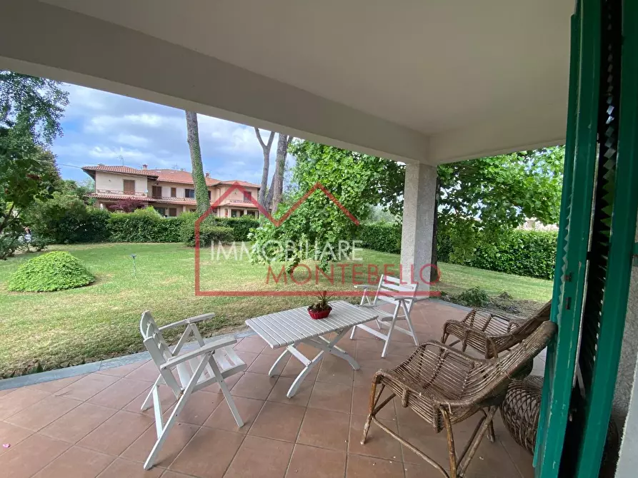 Immagine 8 di Casa indipendente in vendita  a Camaiore