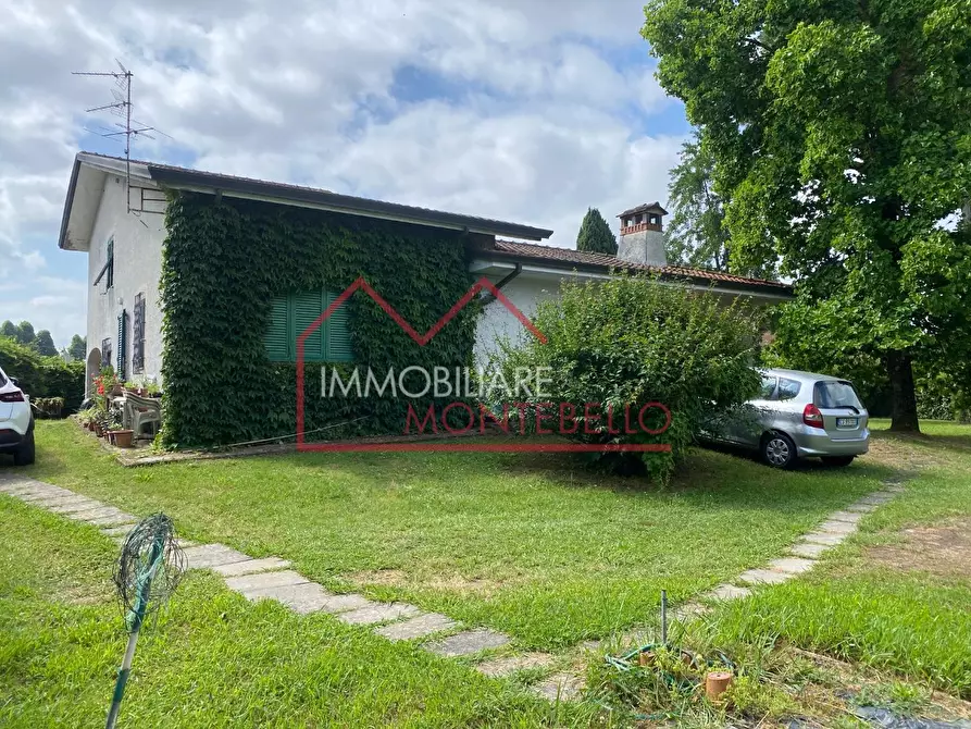 Immagine 6 di Casa indipendente in vendita  a Camaiore