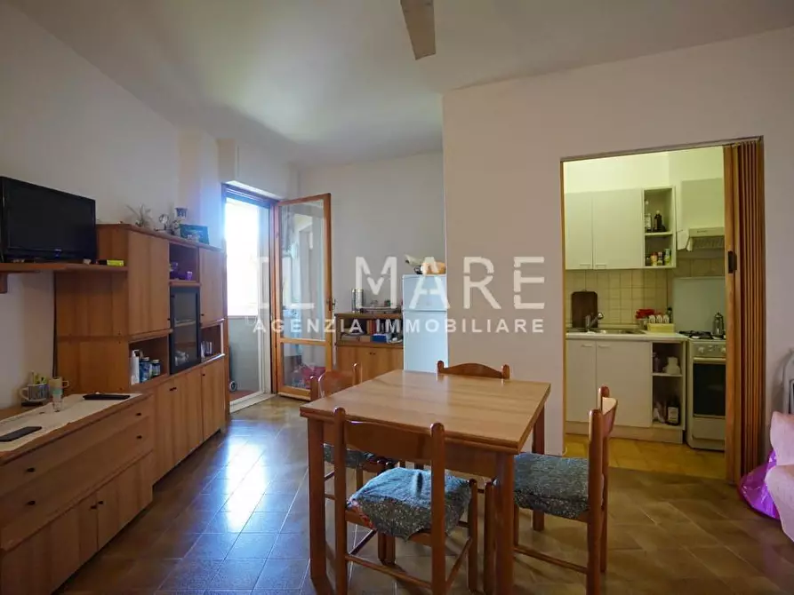 Immagine 4 di Appartamento in vendita  a Massa