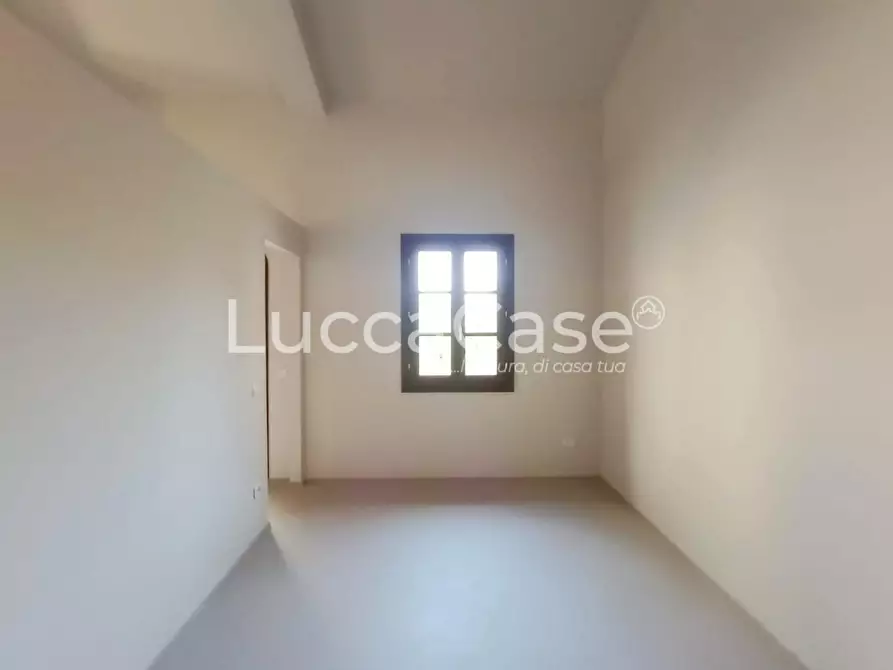 Immagine 29 di Casa bifamiliare in vendita  a Lucca
