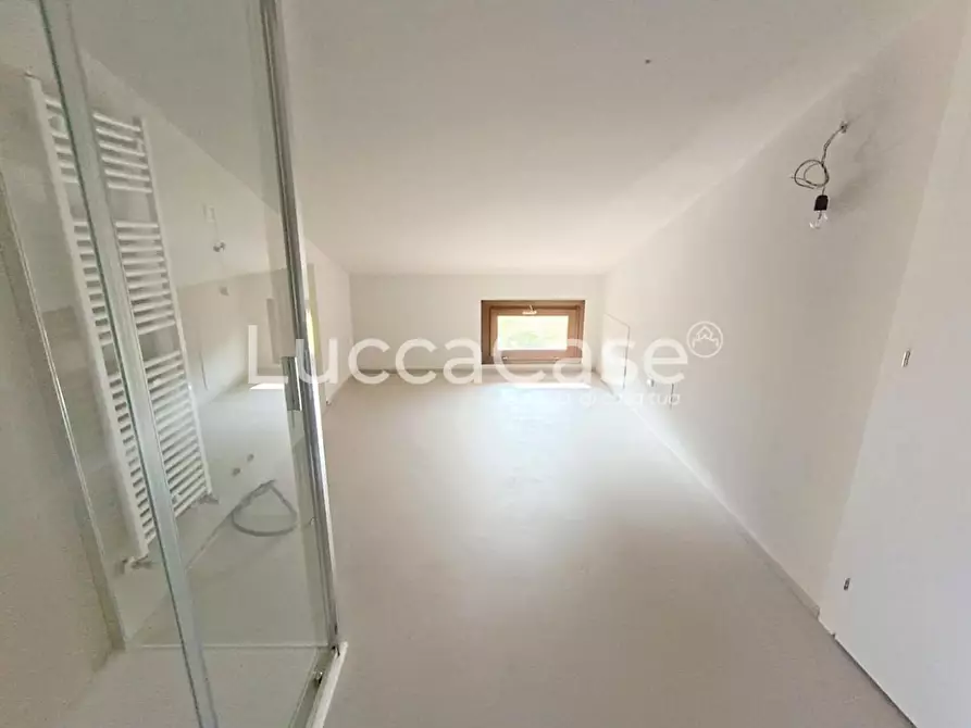 Immagine 35 di Casa bifamiliare in vendita  a Lucca