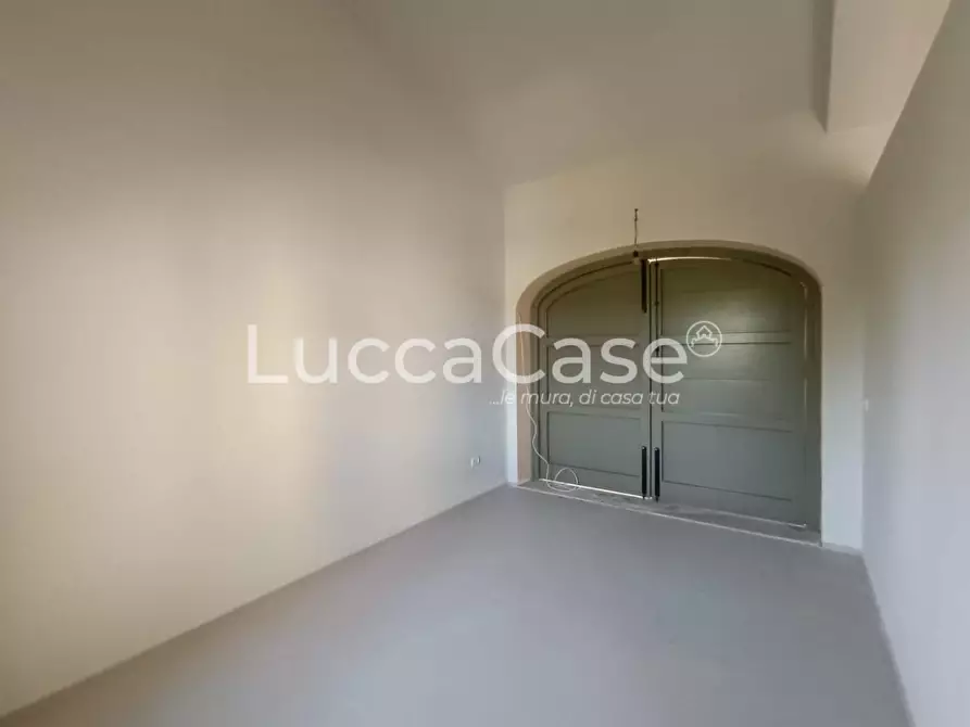 Immagine 33 di Casa bifamiliare in vendita  a Lucca