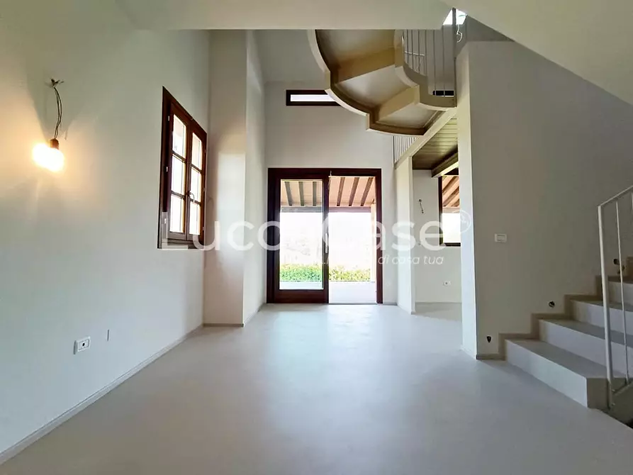 Immagine 14 di Casa bifamiliare in vendita  a Lucca