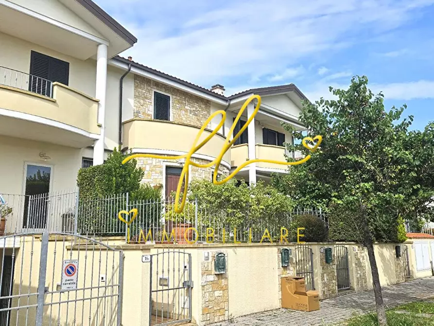 casa indipendente in vendita a Rosignano Marittimo