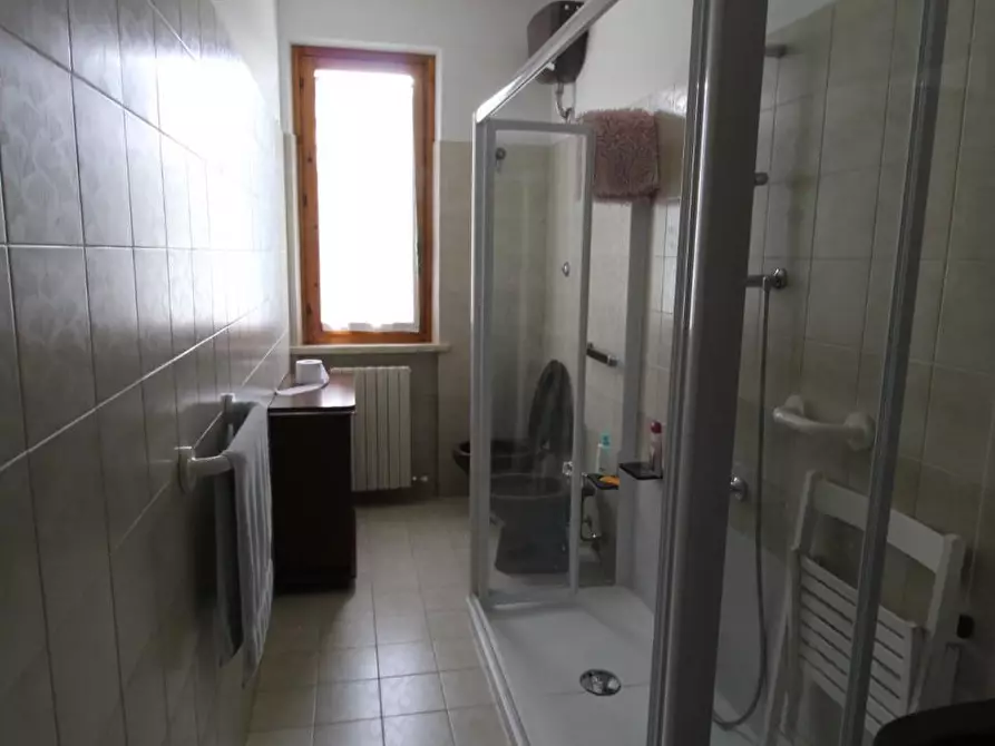 Immagine 12 di Appartamento in vendita  a San Gimignano