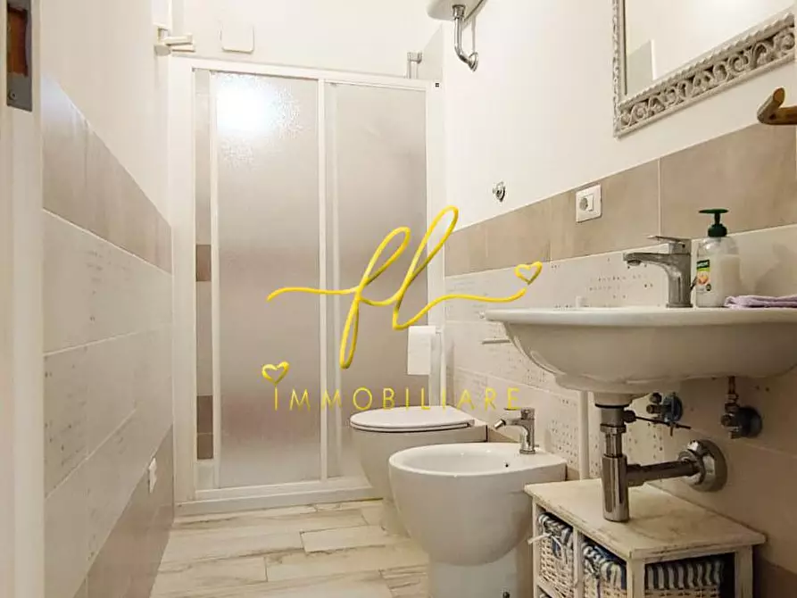 Immagine 18 di Casa colonica in vendita  a San Vincenzo