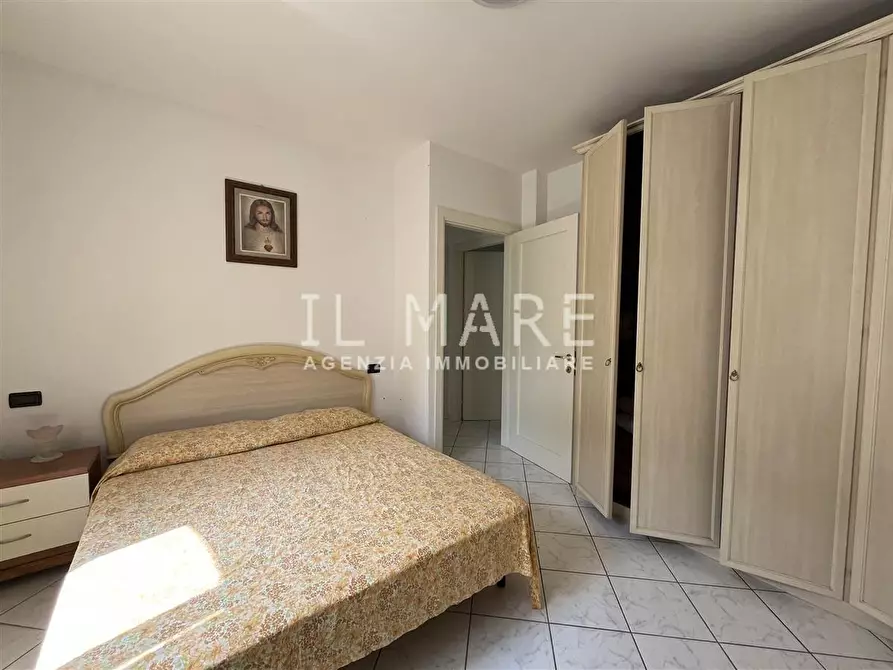 Immagine 19 di Appartamento in vendita  a Massa