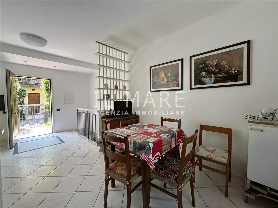 Immagine 7 di Appartamento in vendita  a Massa