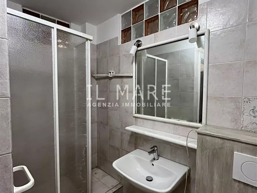 Immagine 27 di Appartamento in vendita  a Massa