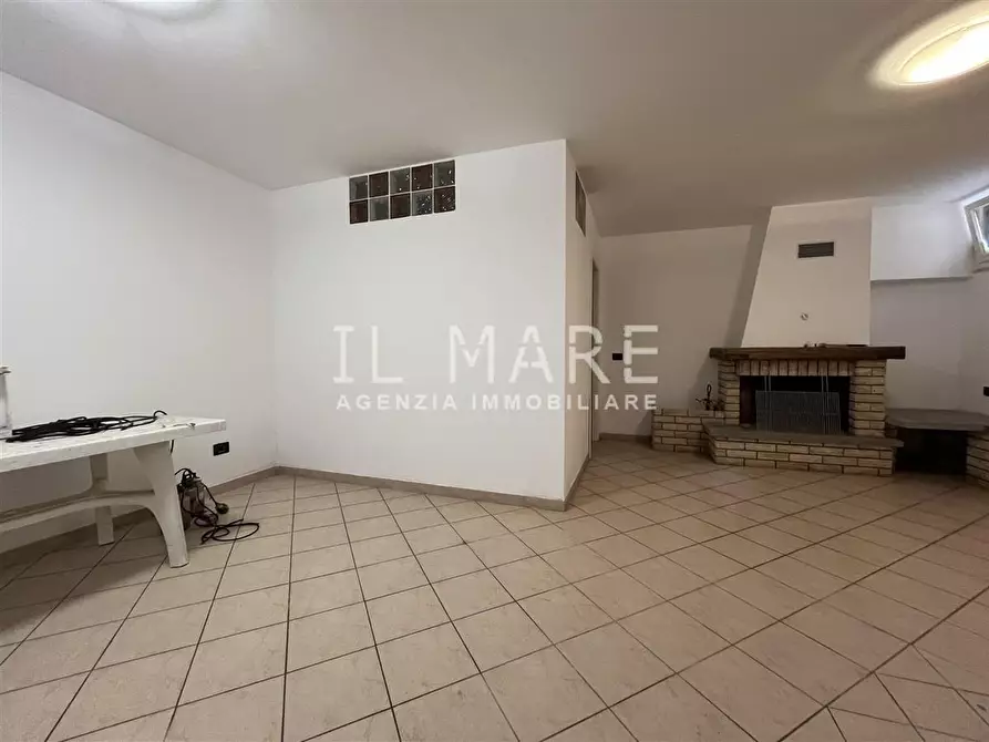 Immagine 20 di Appartamento in vendita  a Massa