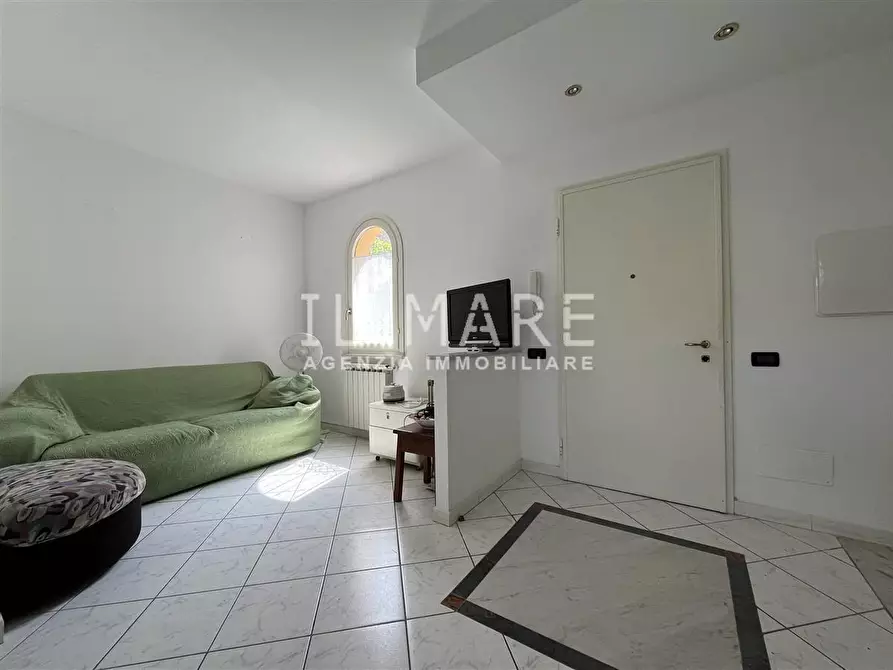 Immagine 9 di Appartamento in vendita  a Massa