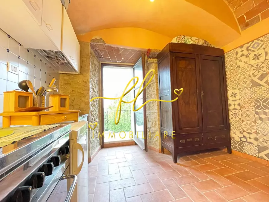 Immagine 21 di Appartamento in vendita  a Pomarance