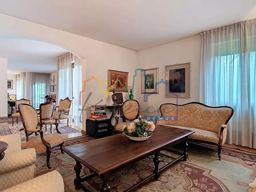 Immagine 2 di Appartamento in vendita  a Pisa