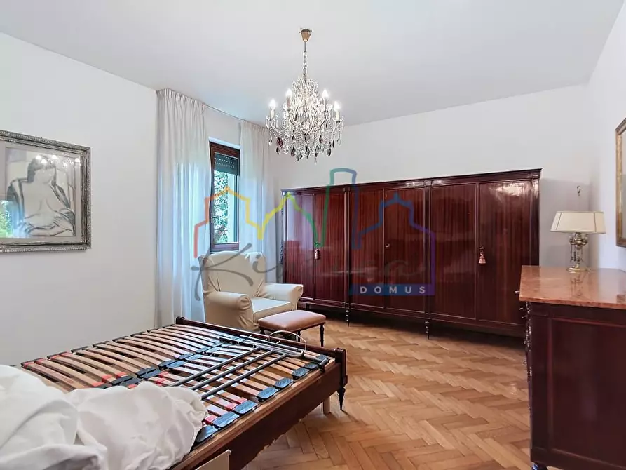 Immagine 11 di Appartamento in vendita  a Pisa