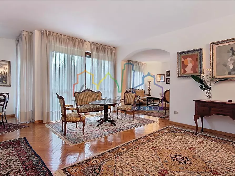 Immagine 1 di Appartamento in vendita  a Pisa