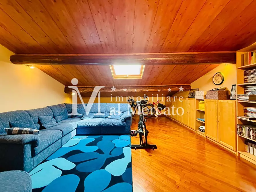 Immagine 26 di Villa in vendita  a Viareggio