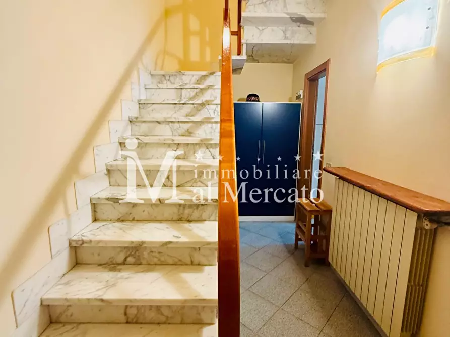 Immagine 15 di Villa in vendita  a Viareggio