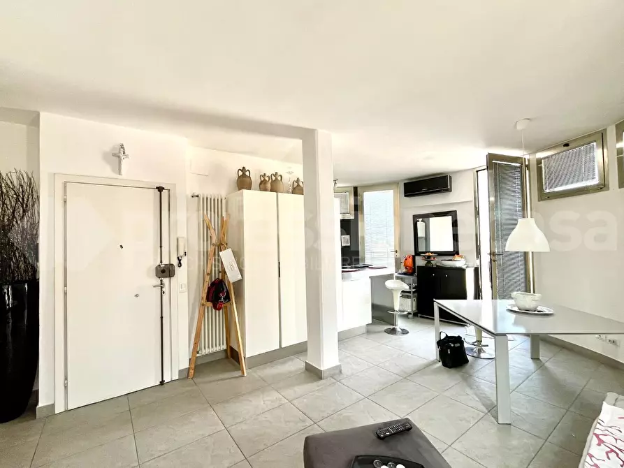 Immagine 5 di Mansarda in vendita  a Pontedera