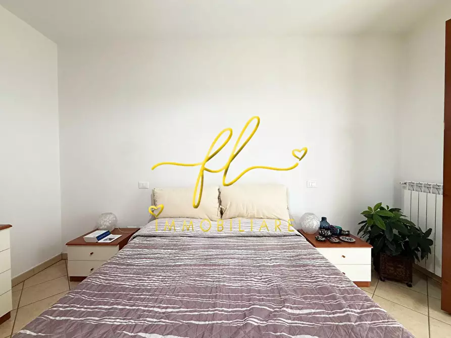 Immagine 9 di Appartamento in vendita  a Rosignano Marittimo